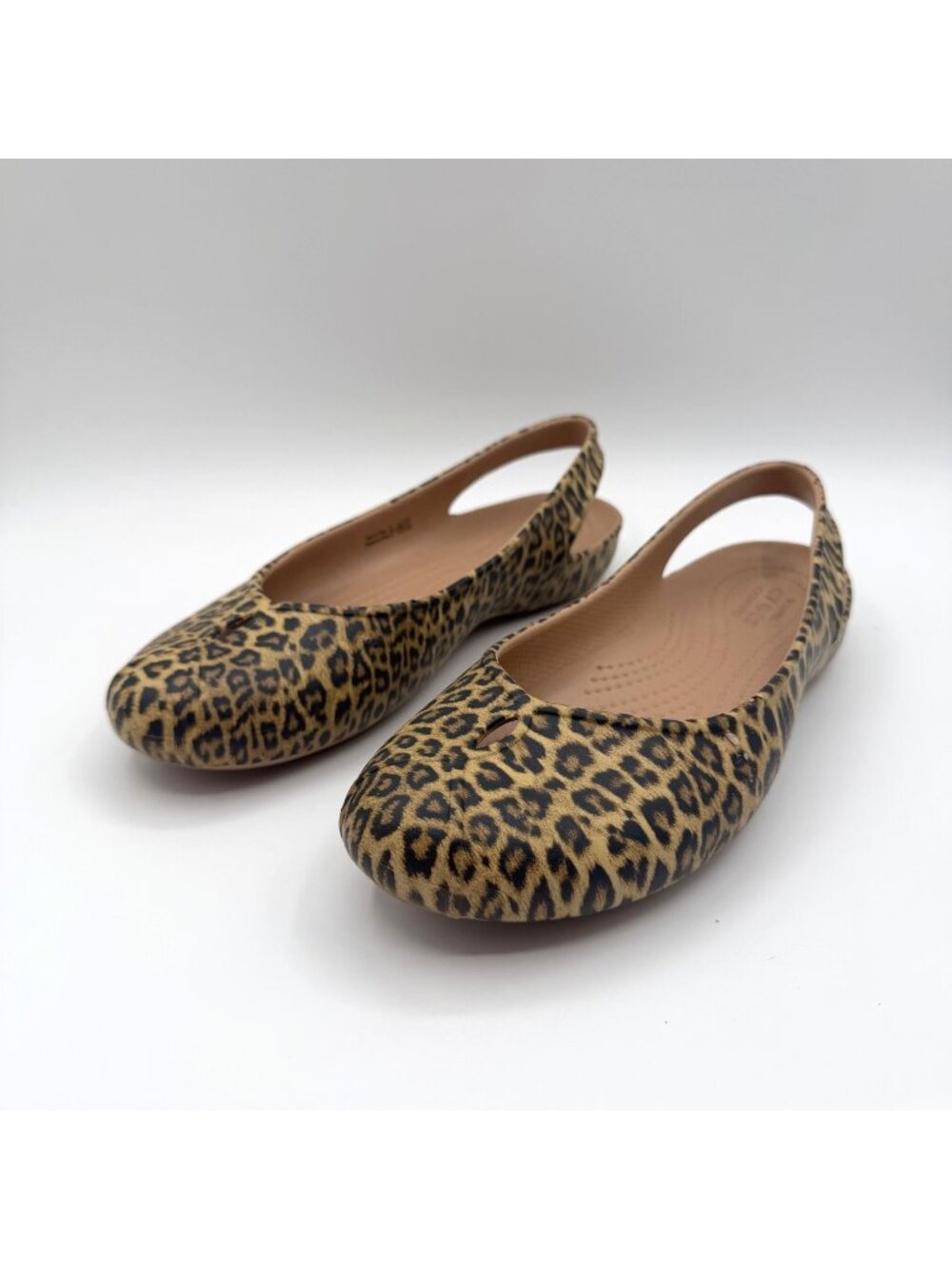 Crocs Women's Olivia II Leopard Print Slingback Ballet Flats Size 8